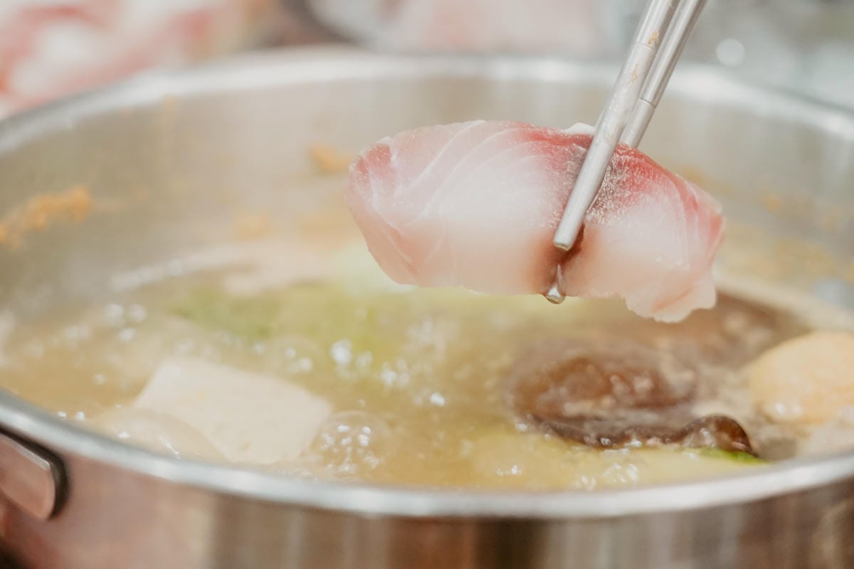 台南新市火鍋 真豪紀精饌鍋物 一人一鍋 湯底每日蔬菜豬骨現熬 冬季限定麻油松阪豬肉鍋 暖心又暖胃33.jpg 台南新市火鍋 真豪紀精饌鍋物 一人一鍋 湯底每日蔬菜豬骨現熬 冬季限定麻油松阪豬肉鍋 暖心又暖胃33.jpg