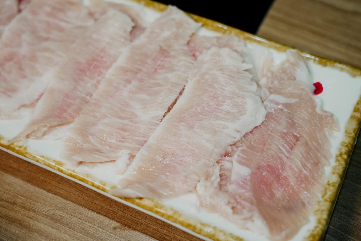 台南新市火鍋 真豪紀精饌鍋物 一人一鍋 湯底每日蔬菜豬骨現熬 冬季限定麻油松阪豬肉鍋 暖心又暖胃15.jpg 台南新市火鍋 真豪紀精饌鍋物 一人一鍋 湯底每日蔬菜豬骨現熬 冬季限定麻油松阪豬肉鍋 暖心又暖胃15.jpg