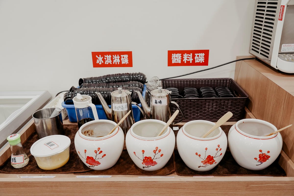 台南新市火鍋 真豪紀精饌鍋物 一人一鍋 湯底每日蔬菜豬骨現熬 冬季限定麻油松阪豬肉鍋 暖心又暖胃11.jpg 台南新市火鍋 真豪紀精饌鍋物 一人一鍋 湯底每日蔬菜豬骨現熬 冬季限定麻油松阪豬肉鍋 暖心又暖胃11.jpg