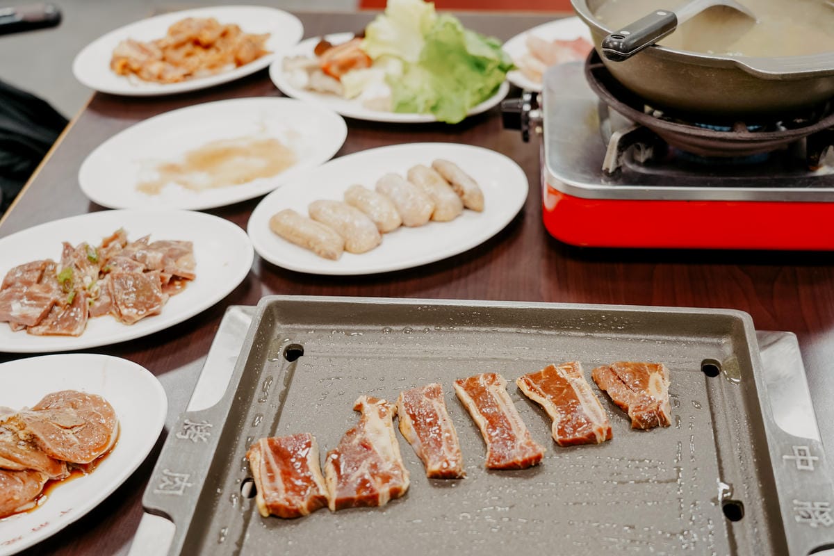 高雄鼓山區 中將燒肉屋-總店 享受當鐵板燒大廚的樂趣 火烤兩吃自助吃到飽28.JPG 高雄鼓山區 中將燒肉屋-總店 享受當鐵板燒大廚的樂趣 火烤兩吃自助吃到飽28.JPG