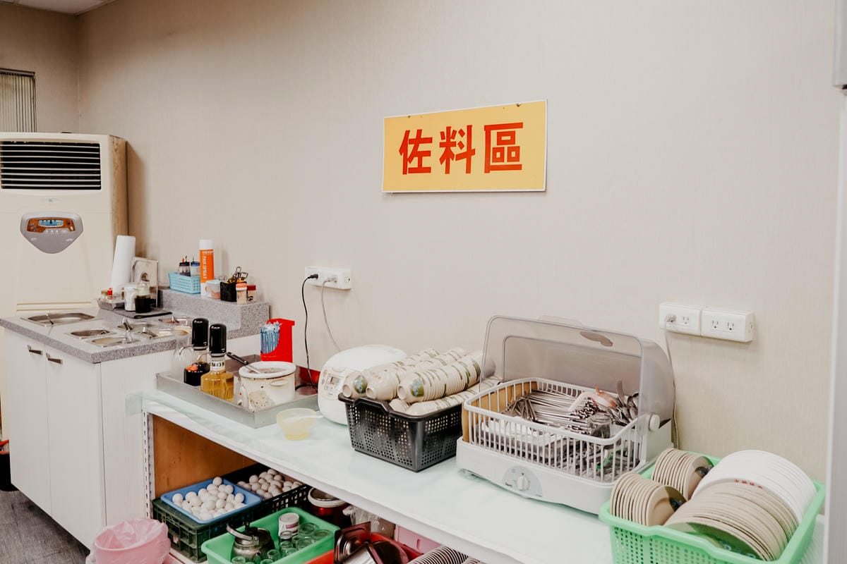 高雄鼓山區 中將燒肉屋-總店 享受當鐵板燒大廚的樂趣 火烤兩吃自助吃到飽5.JPG 高雄鼓山區 中將燒肉屋-總店 享受當鐵板燒大廚的樂趣 火烤兩吃自助吃到飽5.JPG