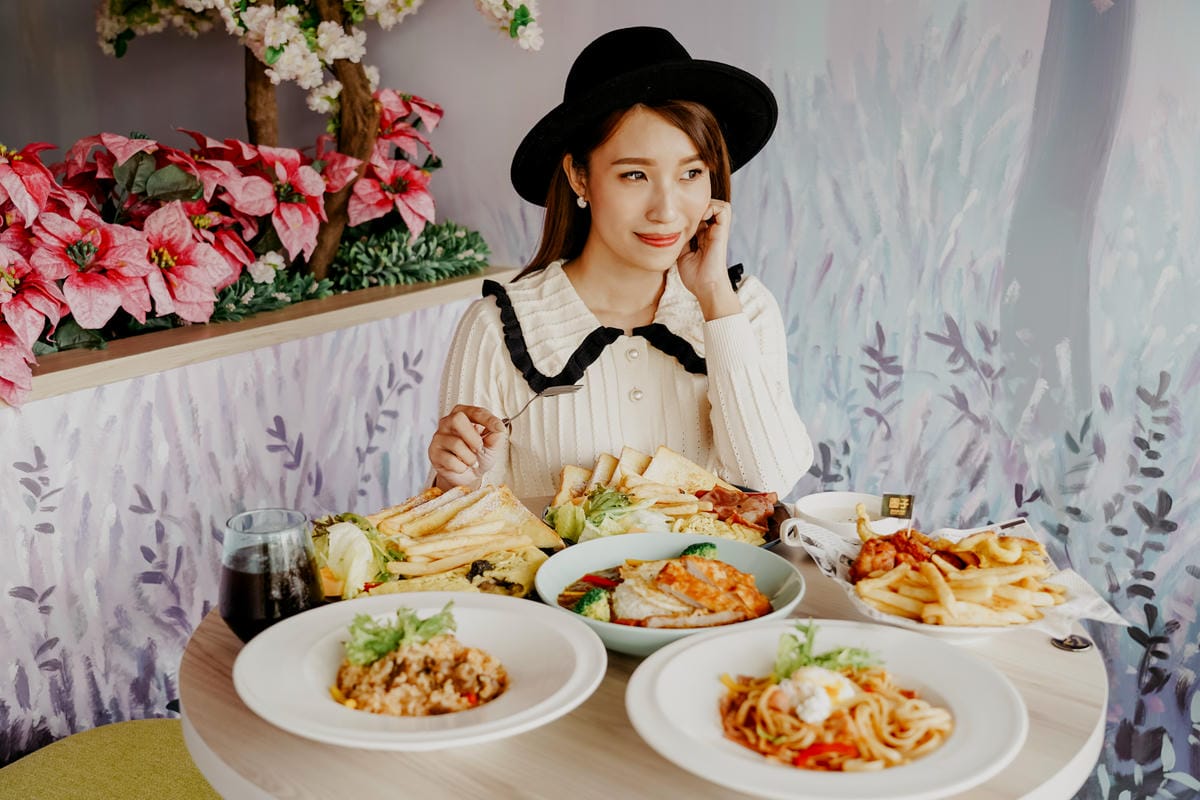 南科美食 圈子早午餐Coffee南科旗艦店 採光落地窗 手繪牆舒適用餐環境 紅酒牛肉 綜合拼盤 松露歐姆雷 咖哩豬排15A.jpg 南科美食 圈子早午餐Coffee南科旗艦店 採光落地窗 手繪牆舒適用餐環境 紅酒牛肉 綜合拼盤 松露歐姆雷 咖哩豬排15A.jpg