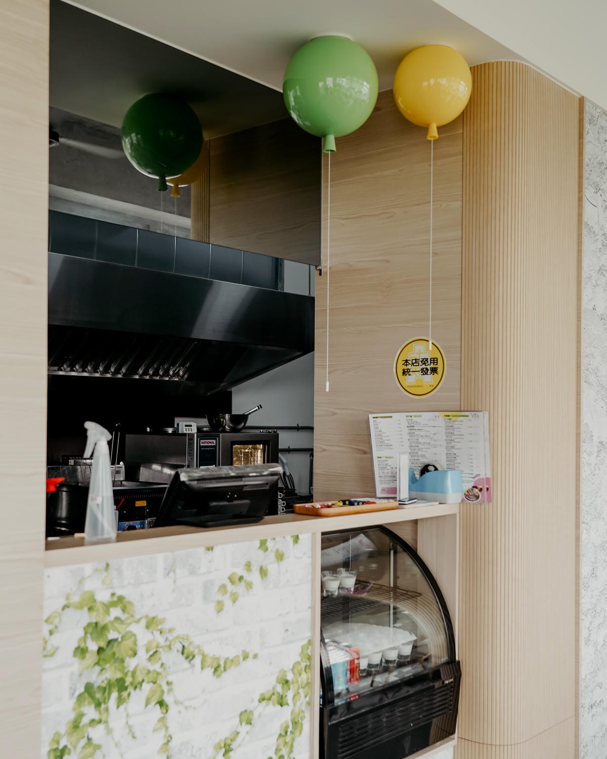 南科美食 圈子早午餐Coffee南科旗艦店 採光落地窗 手繪牆舒適用餐環境 紅酒牛肉 綜合拼盤 松露歐姆雷 咖哩豬排7.jpg 南科美食 圈子早午餐Coffee南科旗艦店 採光落地窗 手繪牆舒適用餐環境 紅酒牛肉 綜合拼盤 松露歐姆雷 咖哩豬排7.jpg