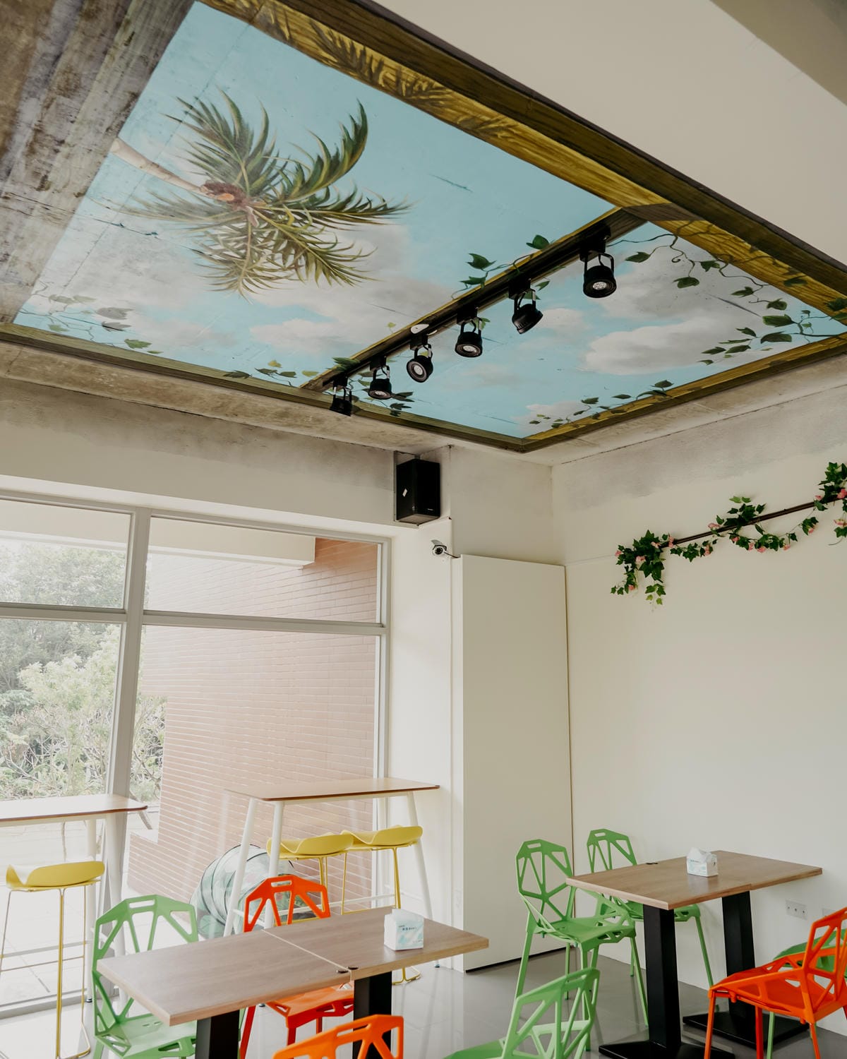 南科美食 圈子早午餐Coffee南科旗艦店 採光落地窗 手繪牆舒適用餐環境 紅酒牛肉 綜合拼盤 松露歐姆雷 咖哩豬排11.jpg 南科美食 圈子早午餐Coffee南科旗艦店 採光落地窗 手繪牆舒適用餐環境 紅酒牛肉 綜合拼盤 松露歐姆雷 咖哩豬排11.jpg