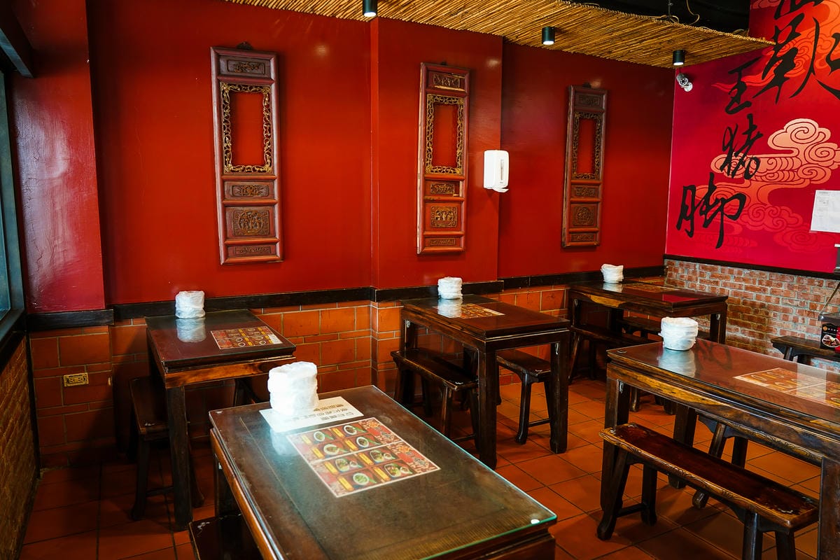 台南安平 霸王豬腳 香Q軟嫩好滋味 每日限量豬腳中段 晚來吃不到 5.jpg 台南安平 霸王豬腳 香Q軟嫩好滋味 每日限量豬腳中段 晚來吃不到 5.jpg