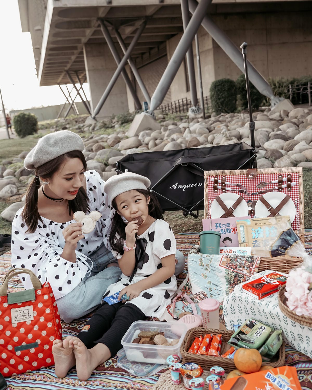 野餐露營、戶外活動必備好物 安晴 Anqueen可摺疊大推車 耐重100公斤 優雅拉著走 14.JPG 野餐露營、戶外活動必備好物 安晴 Anqueen可摺疊大推車 耐重100公斤 優雅拉著走 14.JPG