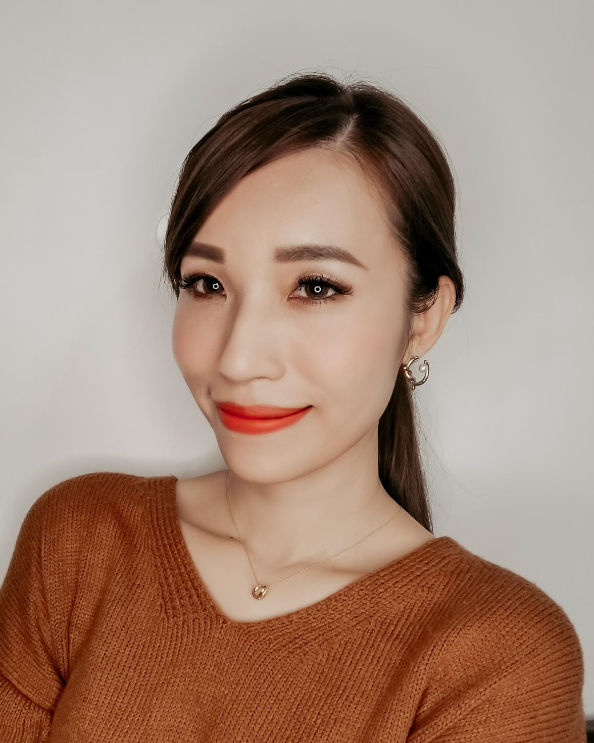 秋冬唇彩流行趨勢 LUNA微醺絲絨霧面唇膏 全試色 復古時尚 日常氣質妝容都可駕馭20.jpg 秋冬唇彩流行趨勢 LUNA微醺絲絨霧面唇膏 全試色 復古時尚 日常氣質妝容都可駕馭20.jpg