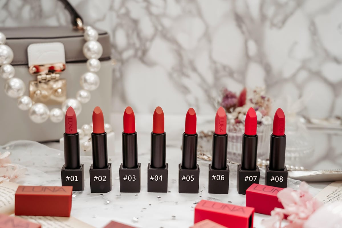 秋冬唇彩流行趨勢 LUNA微醺絲絨霧面唇膏 全試色 復古時尚 日常氣質妝容都可駕馭3.jpg 秋冬唇彩流行趨勢 LUNA微醺絲絨霧面唇膏 全試色 復古時尚 日常氣質妝容都可駕馭3.jpg