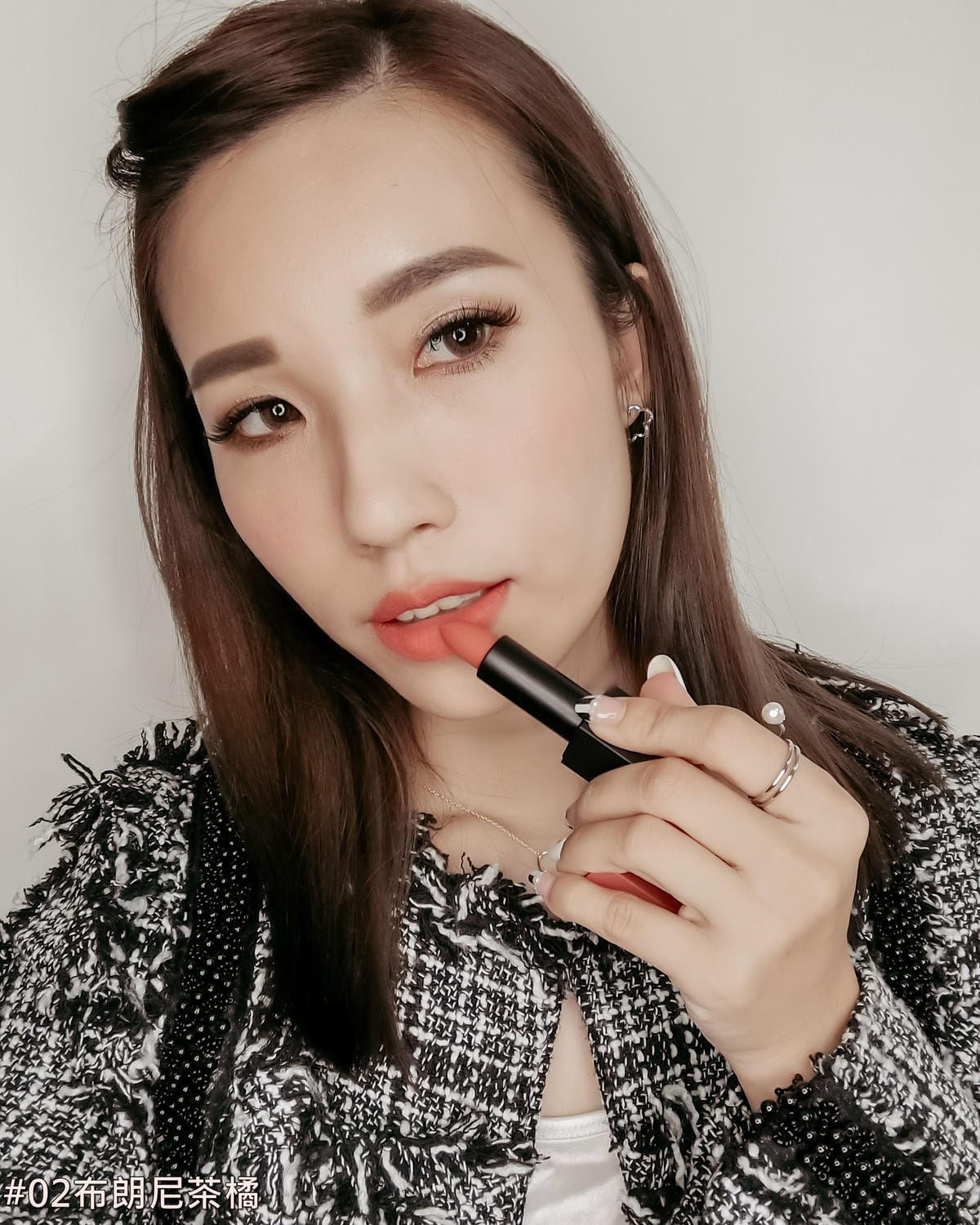 秋冬唇彩流行趨勢 LUNA微醺絲絨霧面唇膏 全試色 復古時尚 日常氣質妝容都可駕馭15.jpg 秋冬唇彩流行趨勢 LUNA微醺絲絨霧面唇膏 全試色 復古時尚 日常氣質妝容都可駕馭15.jpg