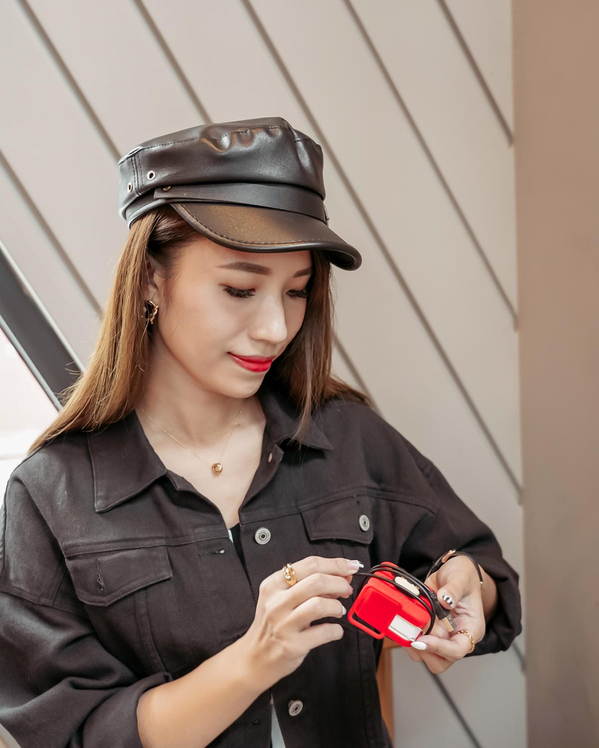 Bone 蹦克 65W 收線雙用PD快充頭 急速充電有效率 集結快充與收納線材於一身 送禮自用3C好物17.jpg Bone 蹦克 65W 收線雙用PD快充頭 急速充電有效率 集結快充與收納線材於一身 送禮自用3C好物17.jpg