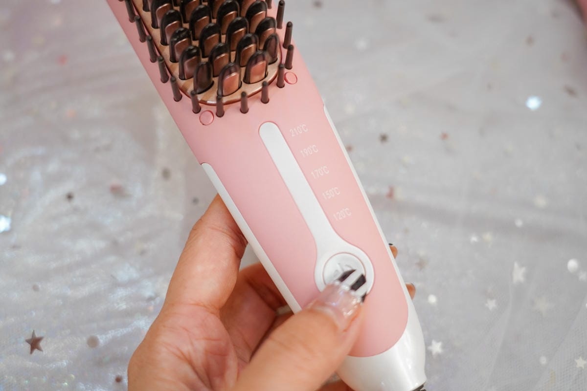 Anqueen 安晴 Hello Kitty溫控魔髮造型梳12.jpg