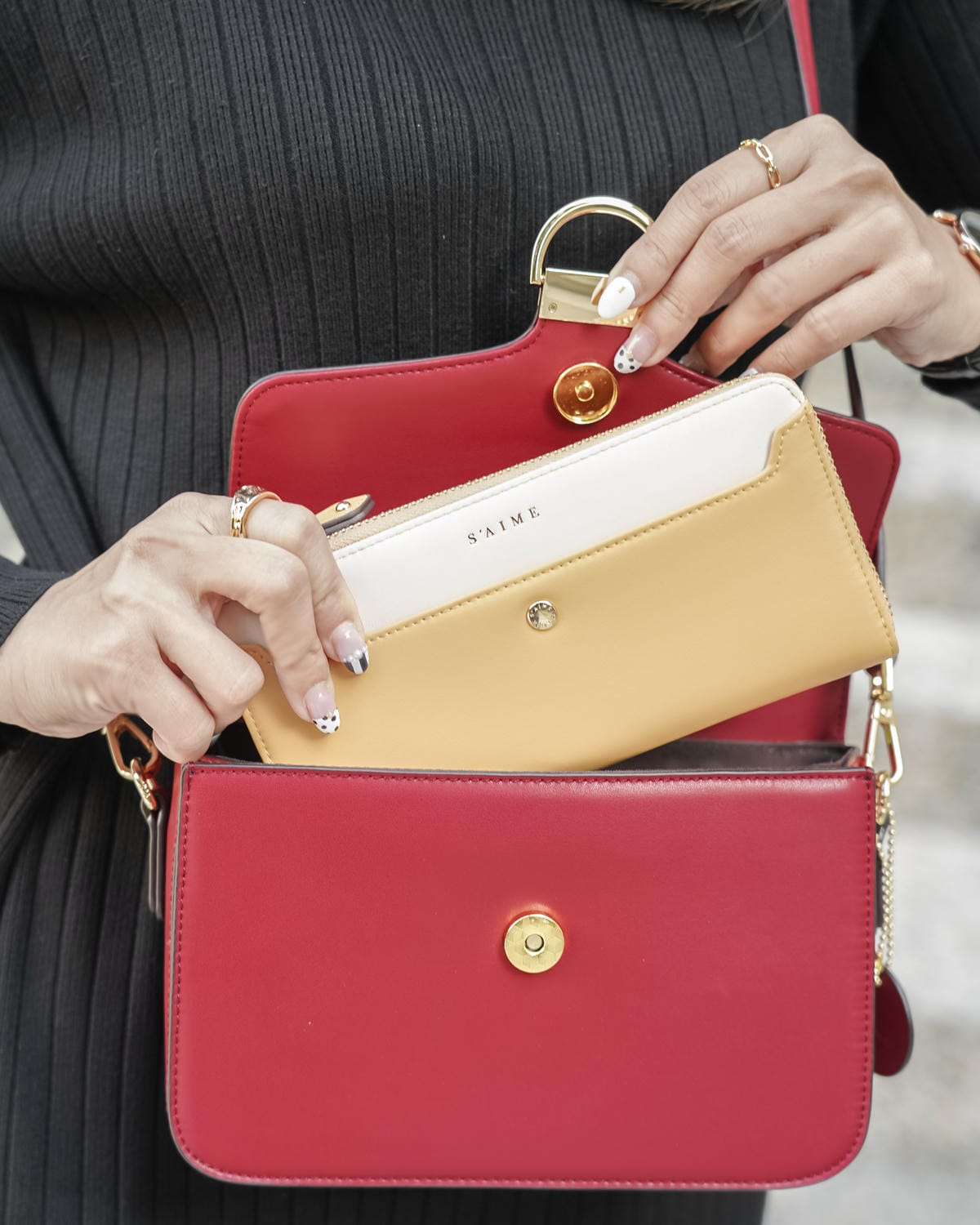 S’AIME東京企劃 年末派對包 新年招財長夾推薦 真皮COCO MINI 撞色鍊條包 多隔層小方包 真皮圓弧打釘拉鍊長夾 時尚美包超好搭55.jpg S’AIME東京企劃 年末派對包 新年招財長夾推薦 真皮COCO MINI 撞色鍊條包 多隔層小方包 真皮圓弧打釘拉鍊長夾 時尚美包超好搭55.jpg