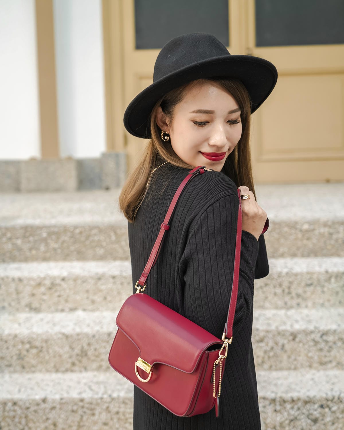 S’AIME東京企劃 年末派對包 新年招財長夾推薦 真皮COCO MINI 撞色鍊條包 多隔層小方包 真皮圓弧打釘拉鍊長夾 時尚美包超好搭41.jpg S’AIME東京企劃 年末派對包 新年招財長夾推薦 真皮COCO MINI 撞色鍊條包 多隔層小方包 真皮圓弧打釘拉鍊長夾 時尚美包超好搭41.jpg