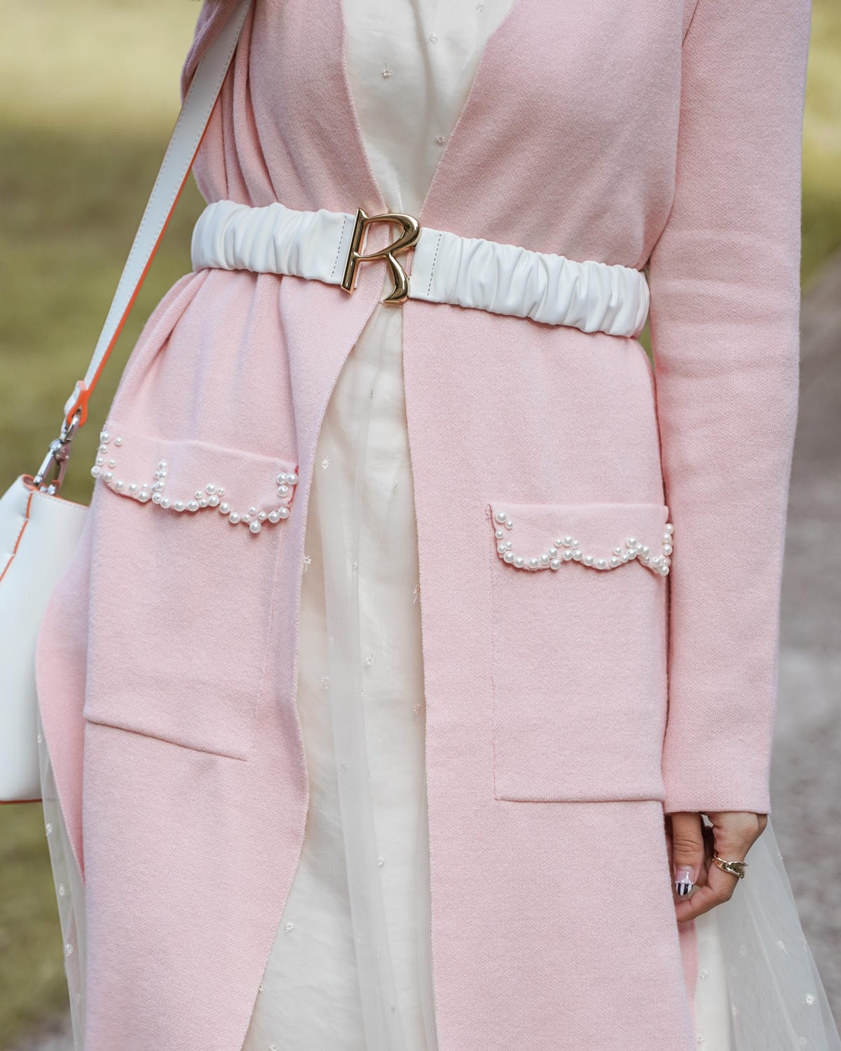 跨年保暖穿搭 iROO 跨年約會Party 仙女穿搭三套LOOK 時尚迎接2021吧!22.JPG 跨年保暖穿搭 iROO 跨年約會Party 仙女穿搭三套LOOK 時尚迎接2021吧!22.JPG