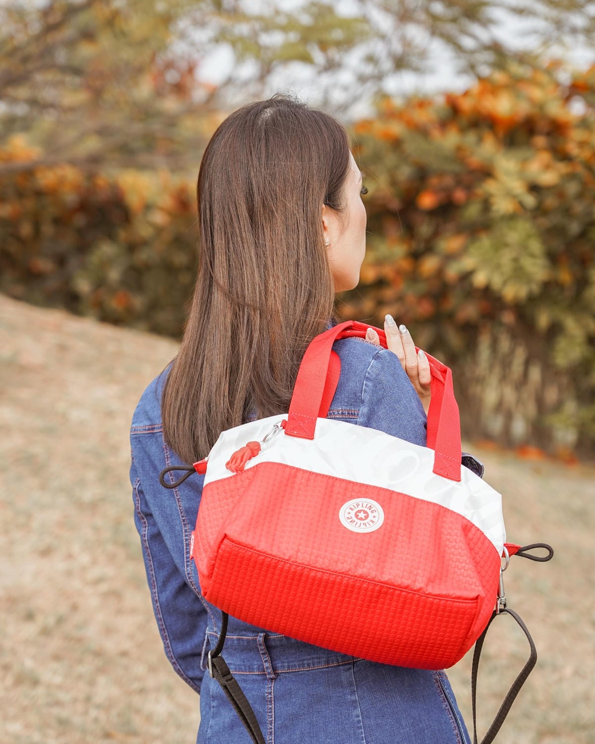 Kipling Coca-Cola 聯名款 百搭包款 2021走春潮流單品推薦28.jpg Kipling Coca-Cola 聯名款 百搭包款 2021走春潮流單品推薦28.jpg