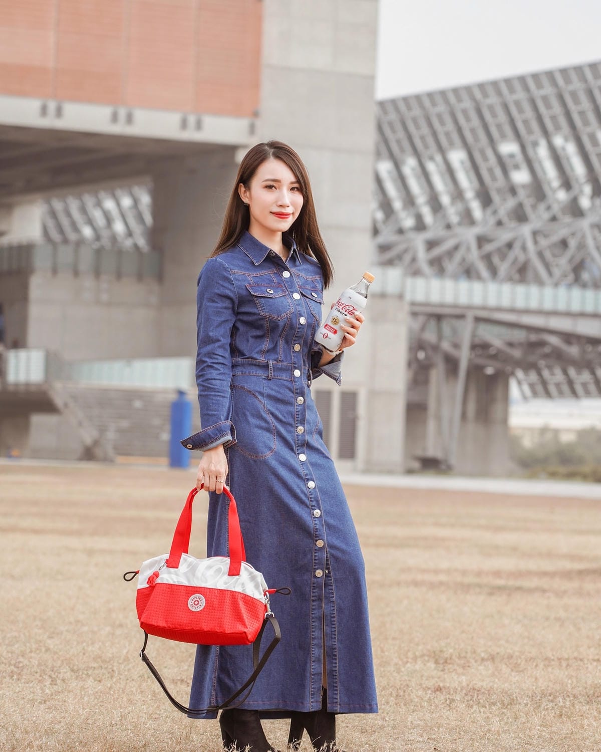 Kipling Coca-Cola 聯名款 百搭包款 2021走春潮流單品推薦26.JPG Kipling Coca-Cola 聯名款 百搭包款 2021走春潮流單品推薦26.JPG