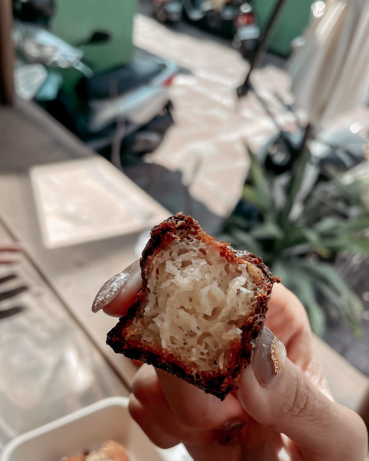 台南安平 伯虎在旗樓 街邊立食店專賣肉桂捲、可麗露、可頌甜點 伯虎在二樓街邊店26.JPG 台南安平 伯虎在旗樓 街邊立食店專賣肉桂捲、可麗露、可頌甜點 伯虎在二樓街邊店26.JPG