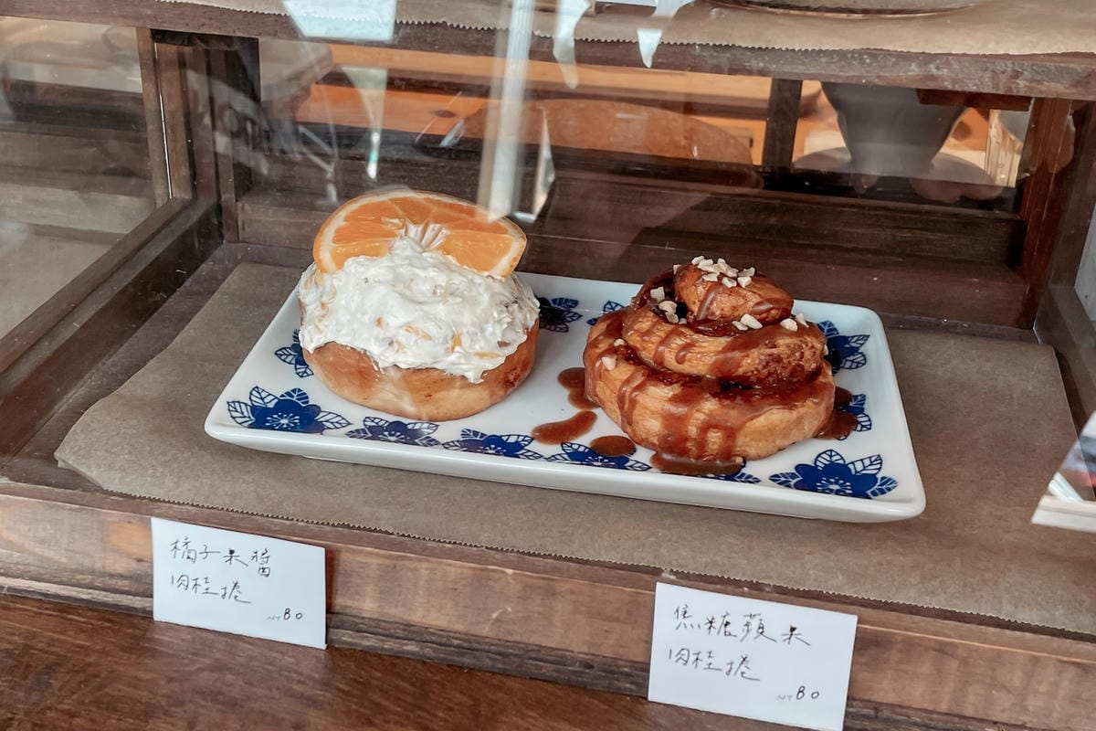 台南安平 伯虎在旗樓 街邊立食店專賣肉桂捲、可麗露、可頌甜點 伯虎在二樓街邊店9.JPG 台南安平 伯虎在旗樓 街邊立食店專賣肉桂捲、可麗露、可頌甜點 伯虎在二樓街邊店9.JPG