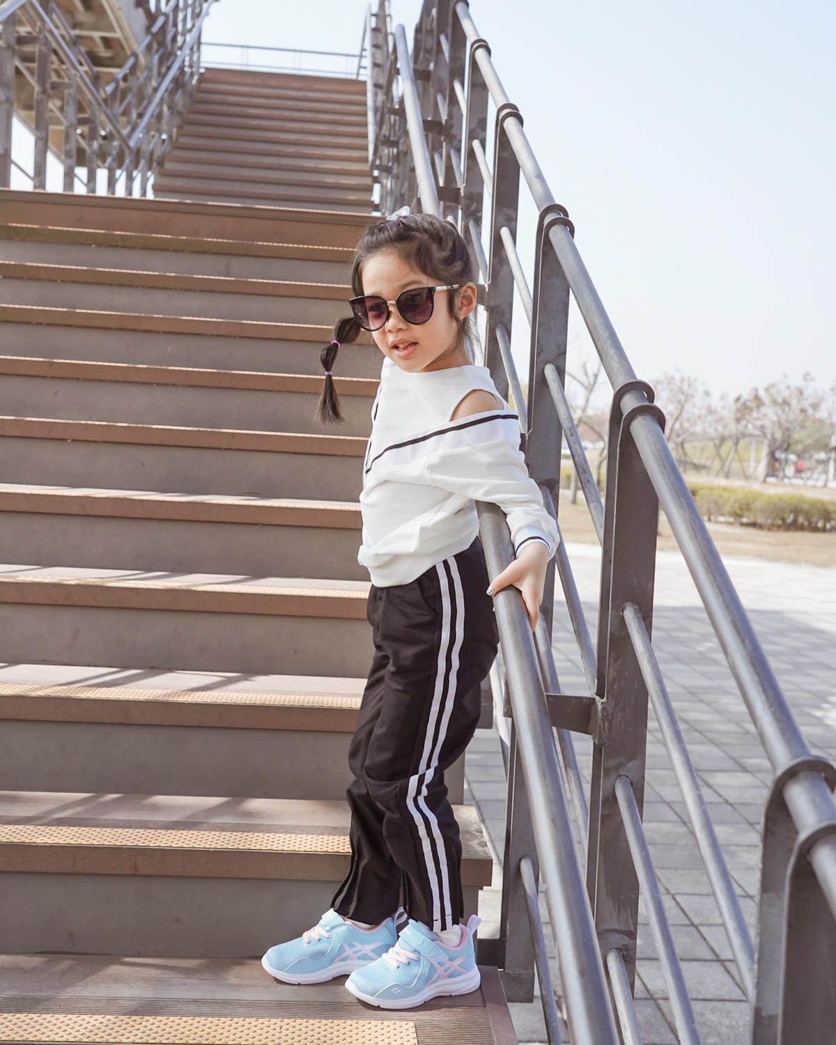 ASICS亞瑟士童鞋 穿搭LOOKBOOK 時尚外型又好穿 適合學齡前兒童42.jpg ASICS亞瑟士童鞋 穿搭LOOKBOOK 時尚外型又好穿 適合學齡前兒童42.jpg