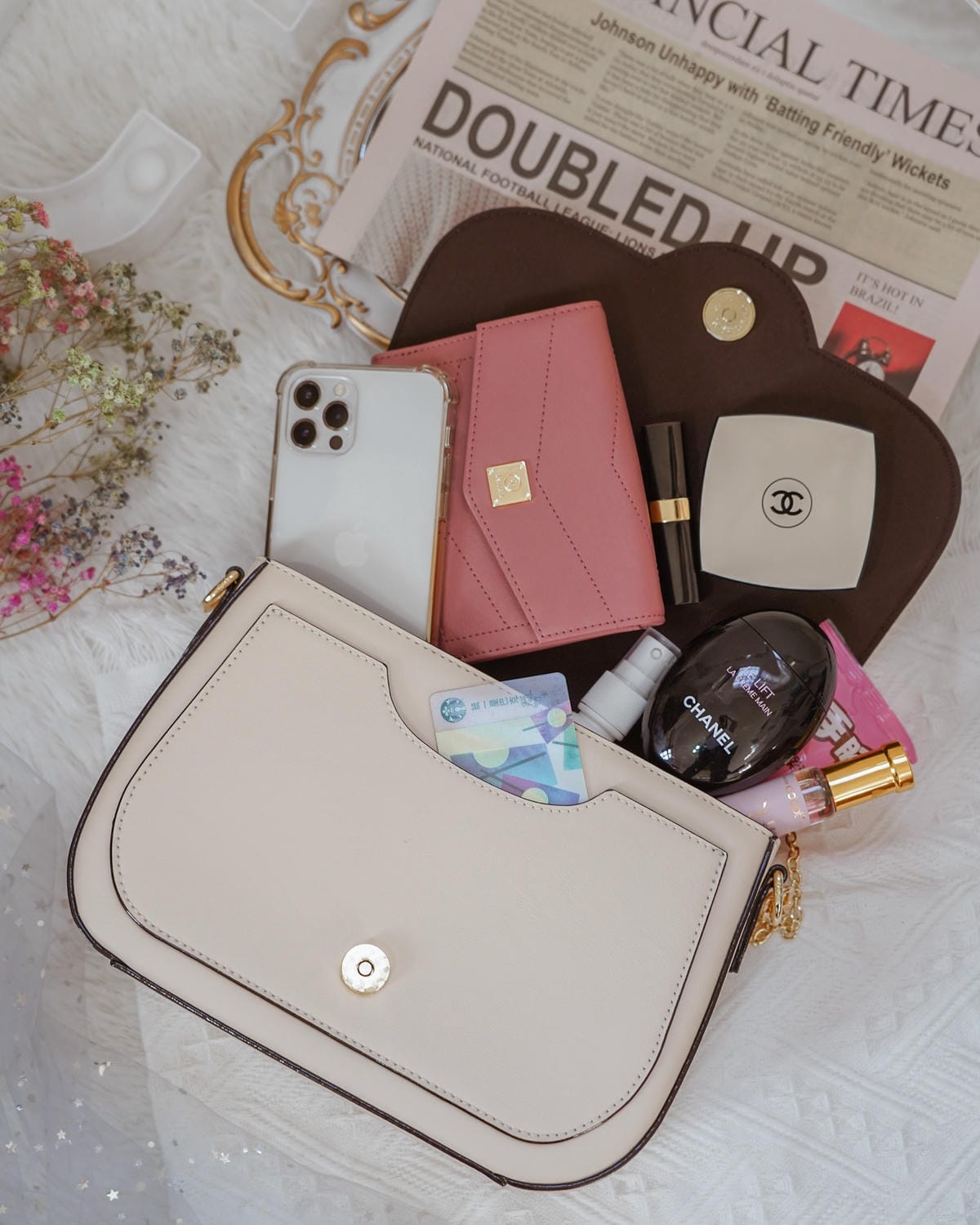 S’AIME東京企劃 春遊必備包款 實用百搭推薦 真皮圓轉鎖手提兩用小方包 仙境馬鞍包 真皮信封掀蓋方塊中夾 39.JPG S’AIME東京企劃 春遊必備包款 實用百搭推薦 真皮圓轉鎖手提兩用小方包 仙境馬鞍包 真皮信封掀蓋方塊中夾 39.JPG