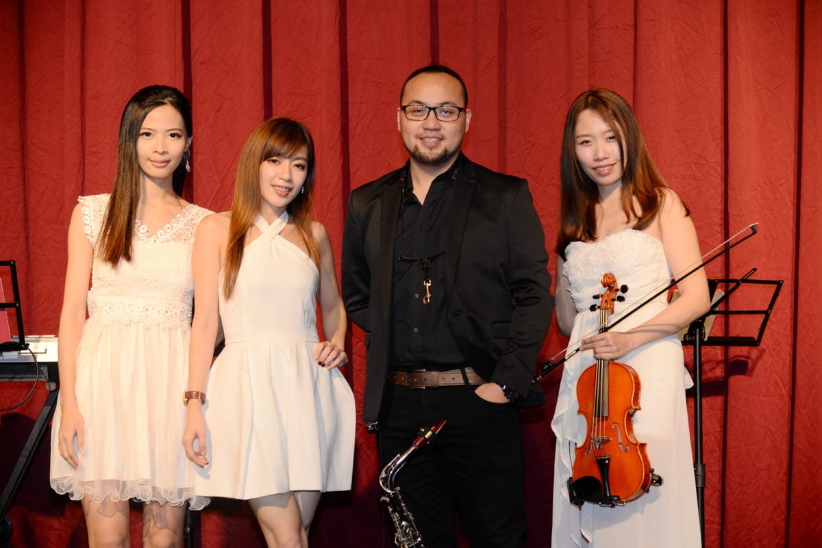 婚禮樂團 愛麗絲爵士樂團Alice Jazz Band 全台唯一夢幻音樂主題 打造幸福氛圍4A.JPG 婚禮樂團 愛麗絲爵士樂團Alice Jazz Band 全台唯一夢幻音樂主題 打造幸福氛圍4A.JPG