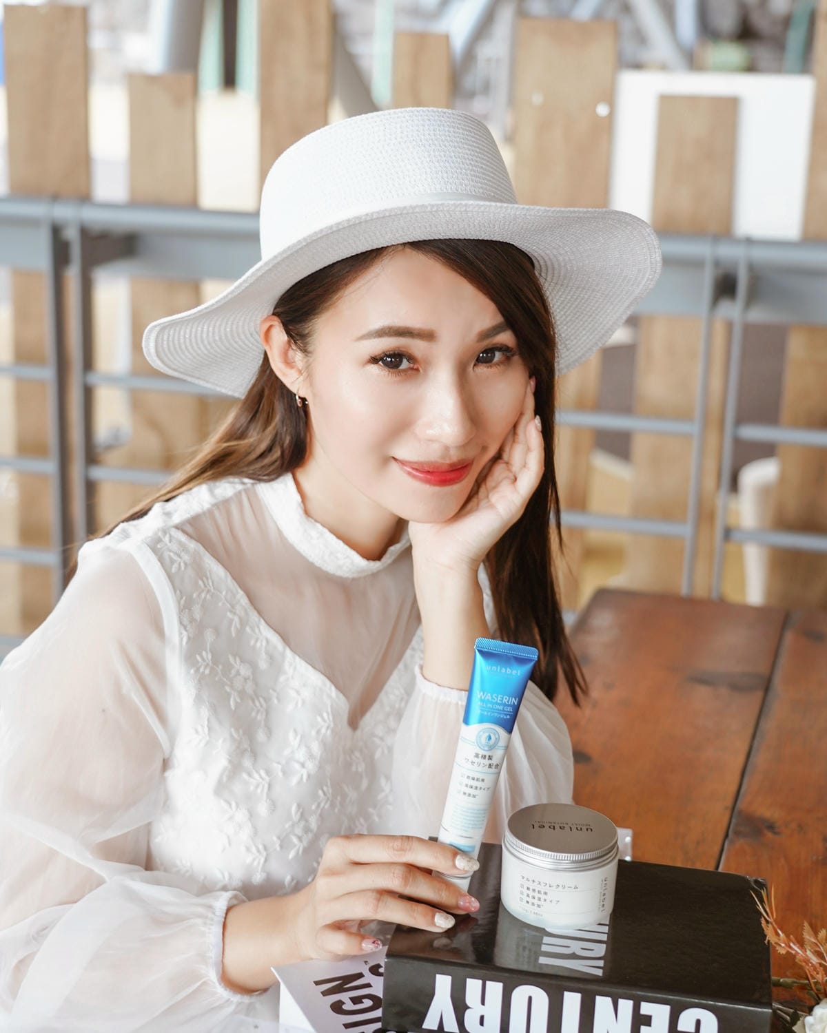 乾燥急救星 unlabel植萃高保濕美容液 植萃舒芙蕾高保濕霜 1+1 日夜保濕不間斷34.JPG