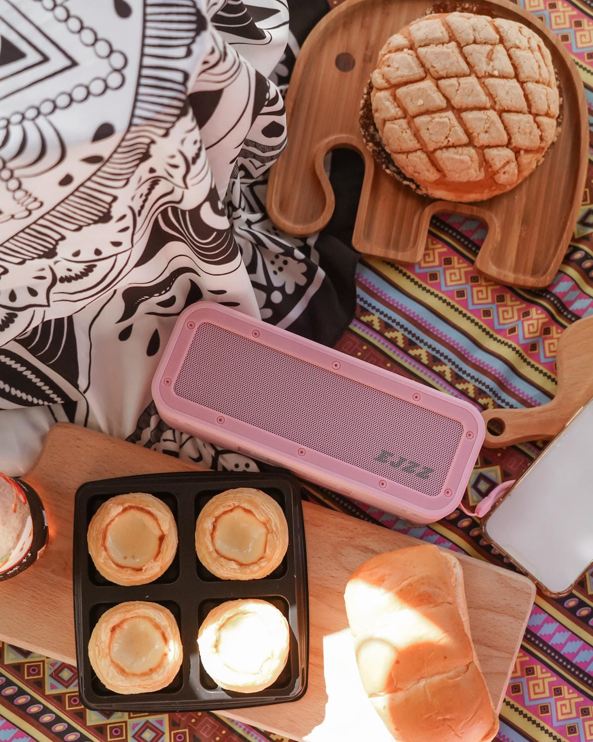 質感生活 EXJ 2021 PANTONE藍牙5.0無線音響喇叭 居家 戶外隨時享有好音質 EJZZ歐爵國際18A.jpg 質感生活 EXJ 2021 PANTONE藍牙5.0無線音響喇叭 居家 戶外隨時享有好音質 EJZZ歐爵國際18A.jpg