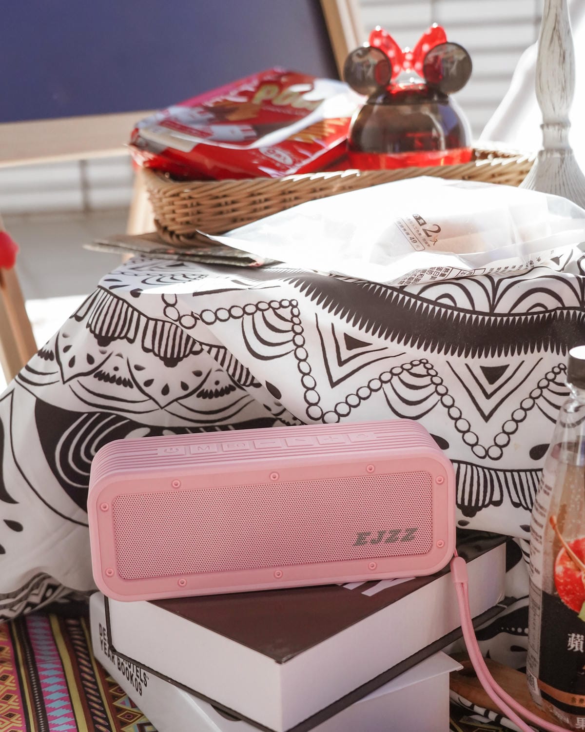 質感生活 EXJ 2021 PANTONE藍牙5.0無線音響喇叭 居家 戶外隨時享有好音質 EJZZ歐爵國際19A.jpg 質感生活 EXJ 2021 PANTONE藍牙5.0無線音響喇叭 居家 戶外隨時享有好音質 EJZZ歐爵國際19A.jpg