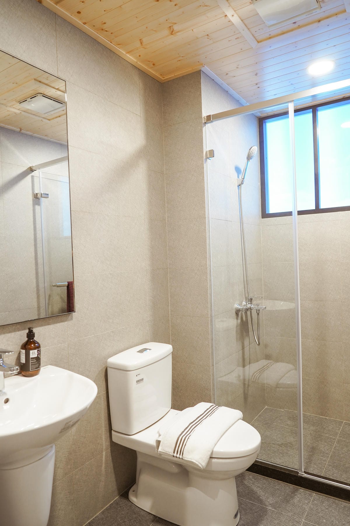 賞屋分享|本業建設高潭市 左營巨蛋商圈 地段、格局、願景 一次到位42.JPG 賞屋分享|本業建設高潭市 左營巨蛋商圈 地段、格局、願景 一次到位42.JPG