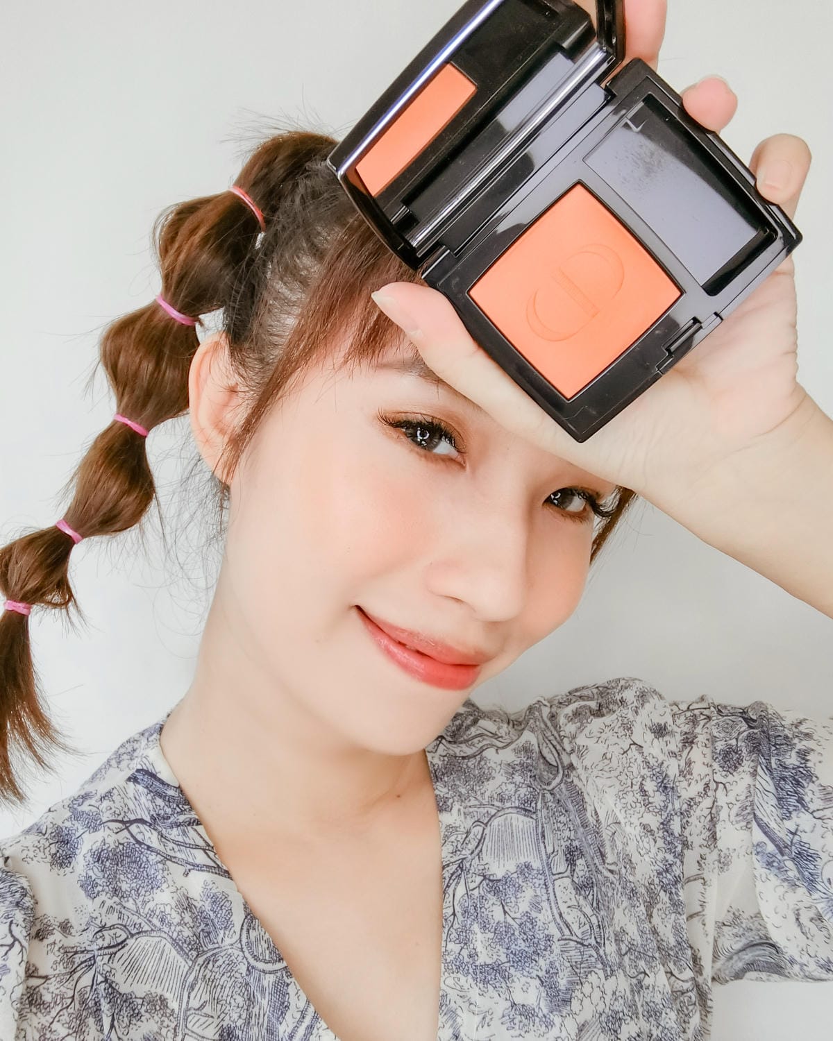 開箱試色 迪奧藍星訂製腮紅盤 #643 Stand Out 顯好氣色的南瓜橘10.JPG 開箱試色 迪奧藍星訂製腮紅盤 #643 Stand Out 顯好氣色的南瓜橘10.JPG