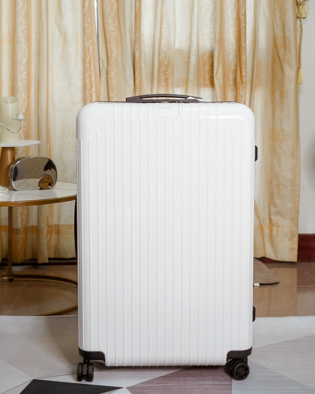 YAHOO購物中心無卡分期618活動 無痛入手RIMOWA ESSENTIAL LITE Cabin L 行李箱界的愛馬仕開箱3.jpg