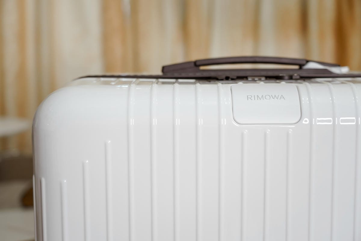 YAHOO購物中心無卡分期618活動 無痛入手RIMOWA ESSENTIAL LITE Cabin L 行李箱界的愛馬仕開箱5.jpg