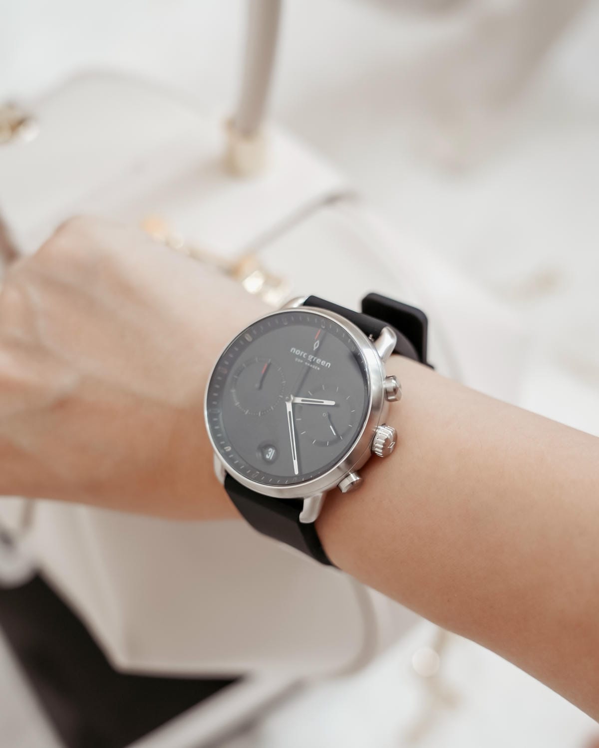 NORDGREEN 最愛夏日單品 Pioneer極夜黑錶盤極夜黑矽膠錶帶 內有85折扣碼16.jpg NORDGREEN 最愛夏日單品 Pioneer極夜黑錶盤極夜黑矽膠錶帶 內有85折扣碼16.jpg