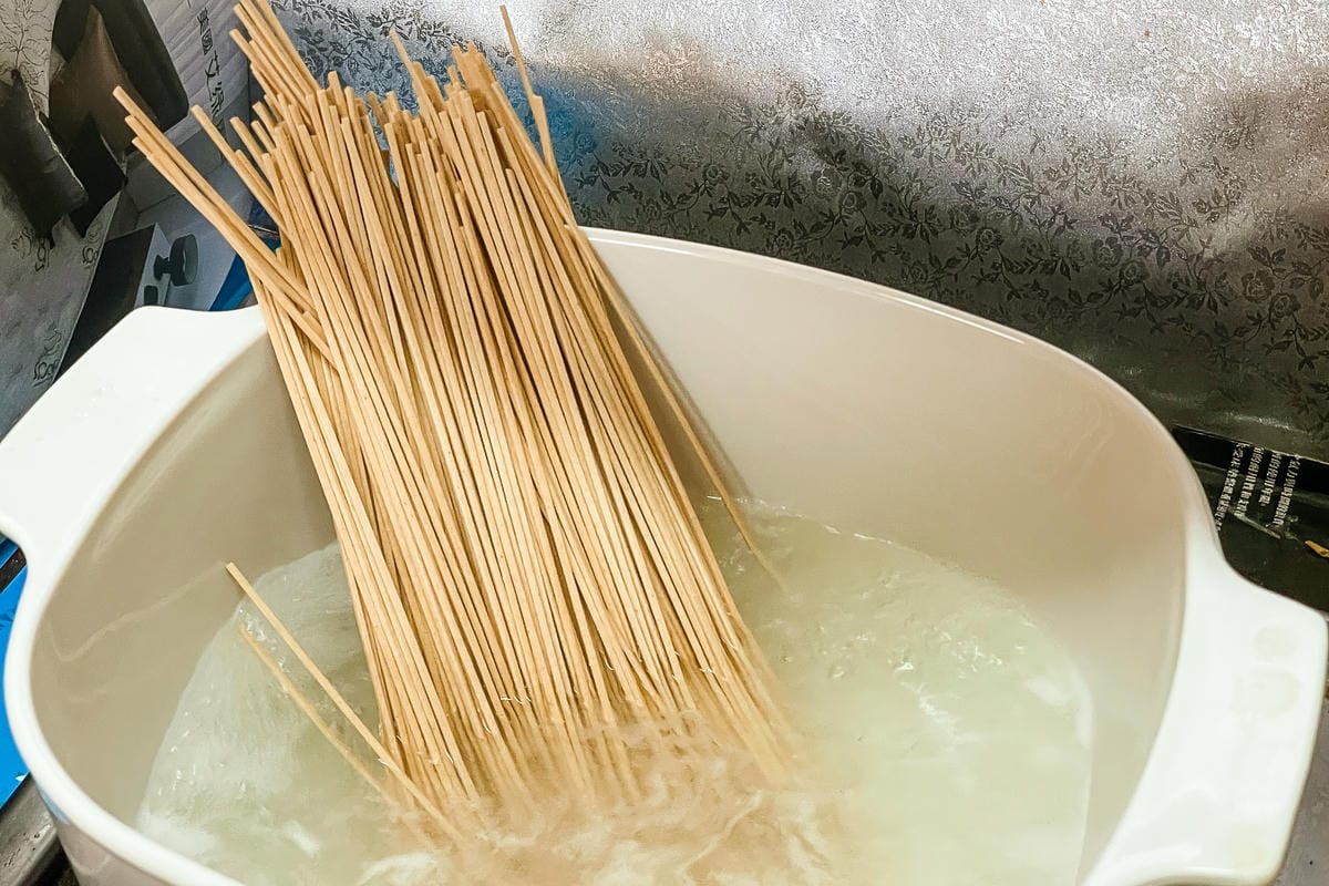 乾拌麵推薦 三風製麵 傳承60年的職人好麵 拌出心中完美的麻辣麵 創意拌麵料理分享15.jpg 乾拌麵推薦 三風製麵 傳承60年的職人好麵 拌出心中完美的麻辣麵 創意拌麵料理分享15.jpg