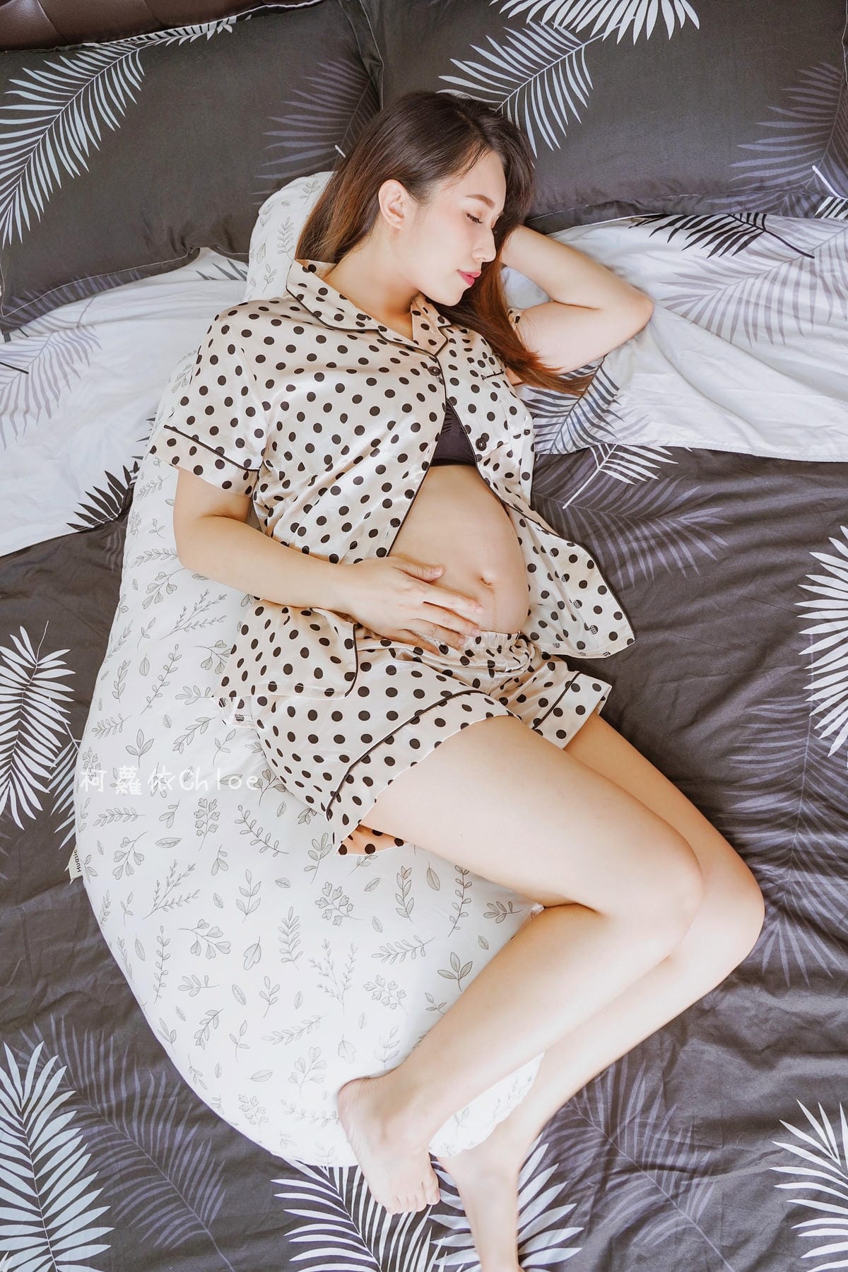 Hugsie孕婦枕 孕媽咪的伴睡神隊友 多種用法一次分享17.jpg Hugsie孕婦枕 孕媽咪的伴睡神隊友 多種用法一次分享17.jpg