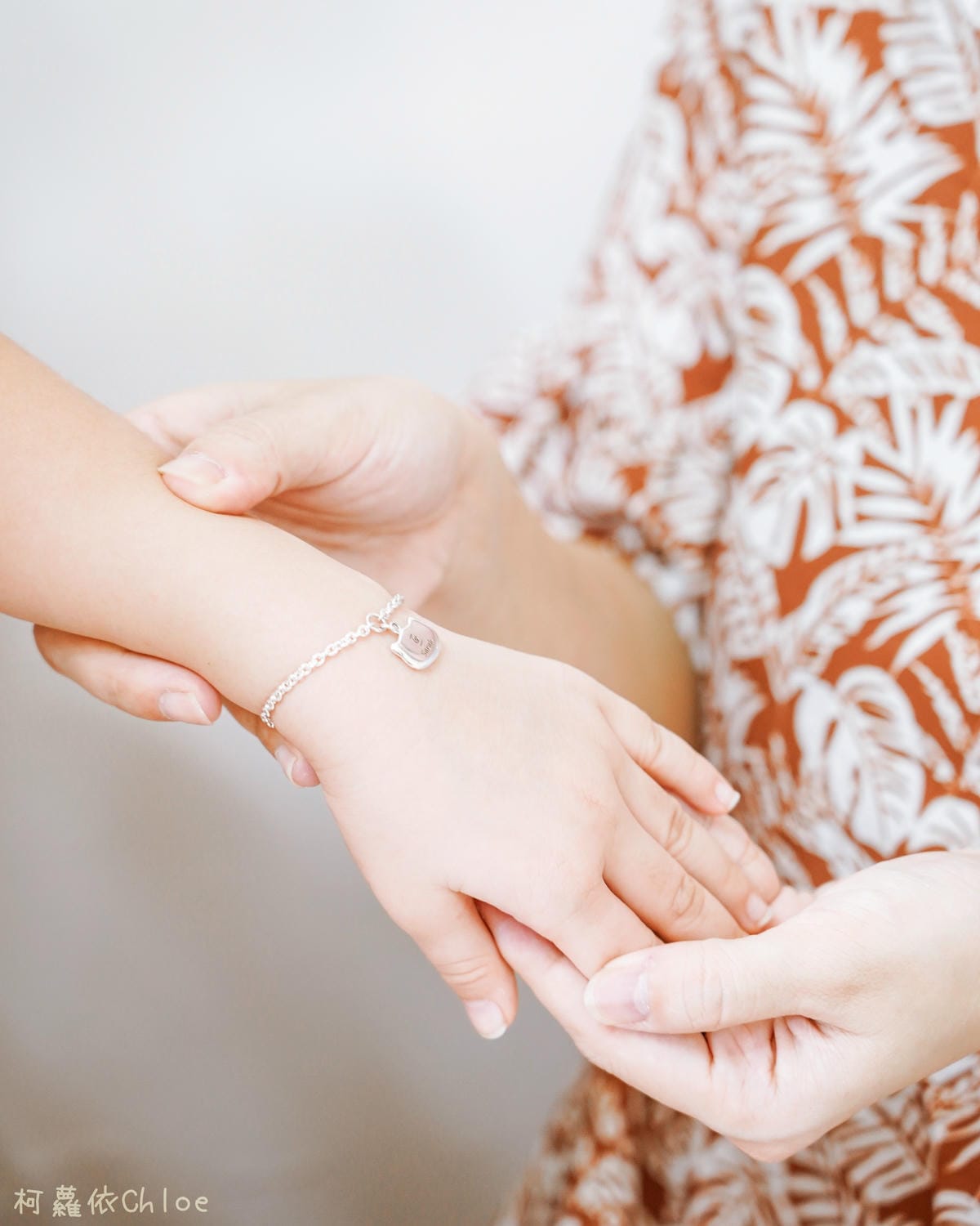 親子飾品 彌月禮物 ART64專業銀飾設計訂製 為小寶貝設計的獨特純銀手鍊15.jpg 親子飾品 彌月禮物 ART64專業銀飾設計訂製 為小寶貝設計的獨特純銀手鍊15.jpg