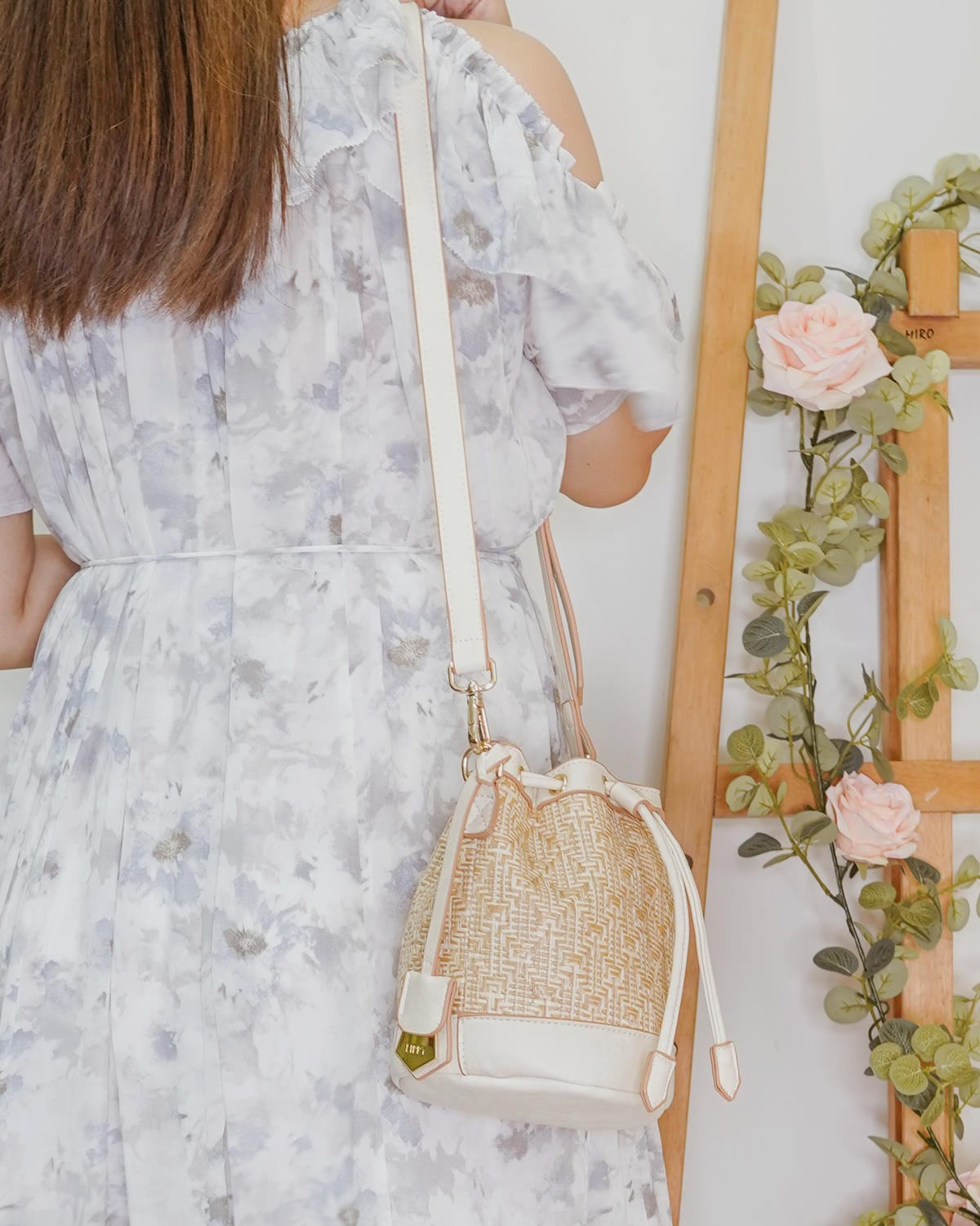 LIPPY 盛夏度假系列南法莊園Summer Bucket夏日水桶包 奶油白6.JPG LIPPY 盛夏度假系列南法莊園Summer Bucket夏日水桶包 奶油白6.JPG