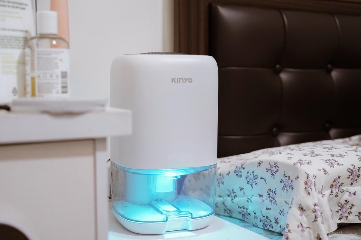 開箱 KINYO 迷你美型除濕機 專為小空間設計 打造乾爽舒適環境 限時團購10.jpg 開箱 KINYO 迷你美型除濕機 專為小空間設計 打造乾爽舒適環境 限時團購10.jpg