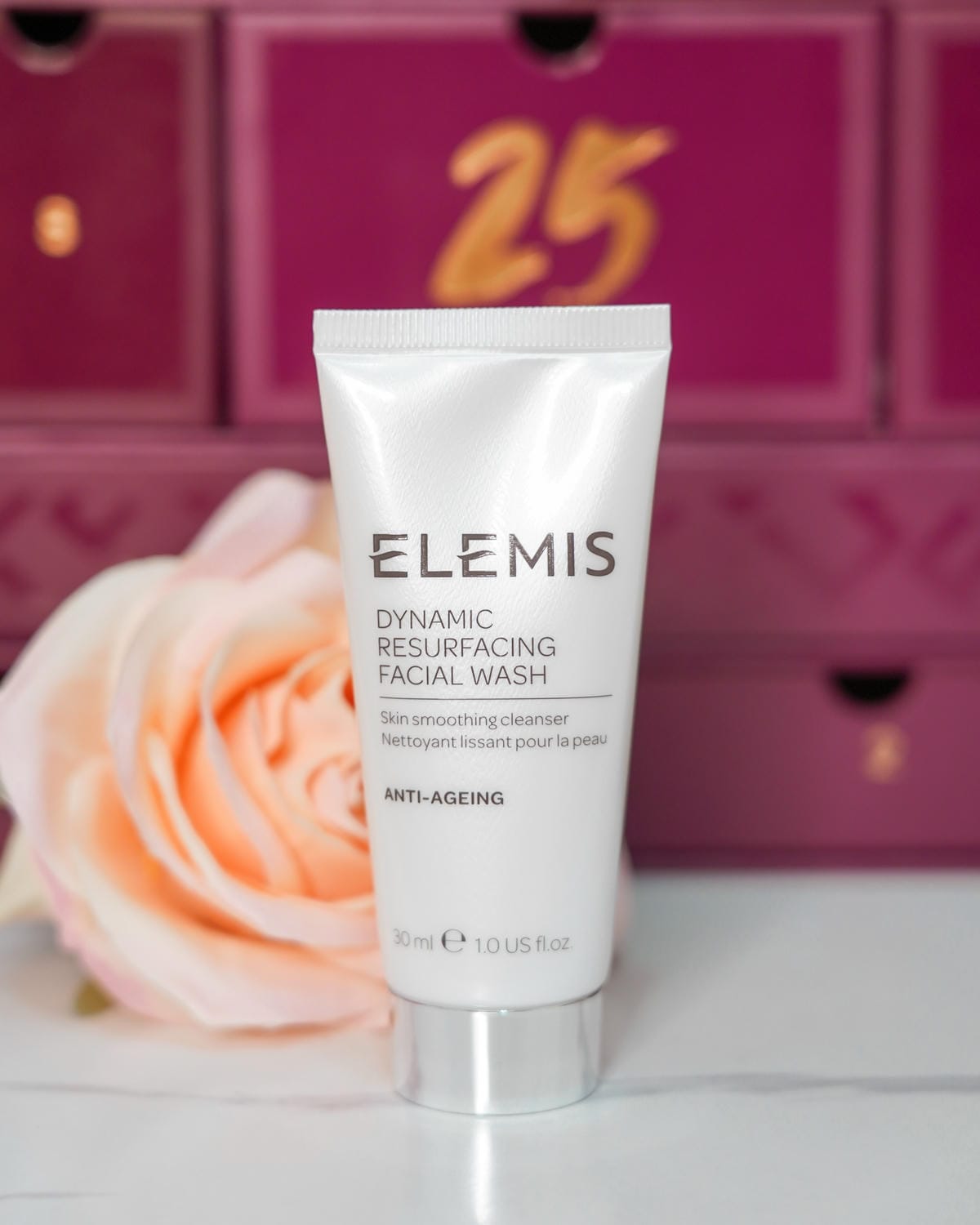 開箱 2021 LOOKFANTASTIC 聖誕倒數日曆禮盒 聖誕禮物 每天充滿驚喜25樣美妝品27.jpg 開箱 2021 LOOKFANTASTIC 聖誕倒數日曆禮盒 聖誕禮物 每天充滿驚喜25樣美妝品27.jpg