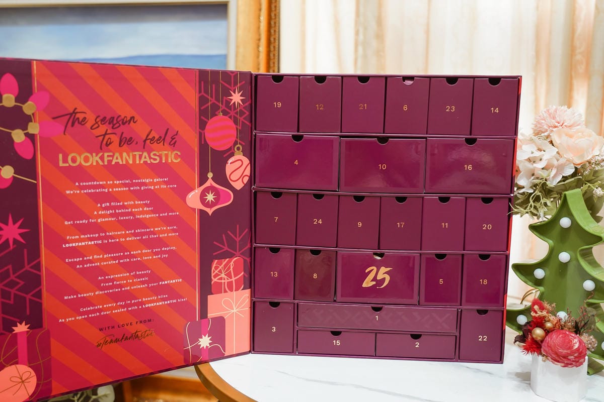 開箱 2021 LOOKFANTASTIC 聖誕倒數日曆禮盒 聖誕禮物 每天充滿驚喜25樣美妝品2.jpg 開箱 2021 LOOKFANTASTIC 聖誕倒數日曆禮盒 聖誕禮物 每天充滿驚喜25樣美妝品2.jpg