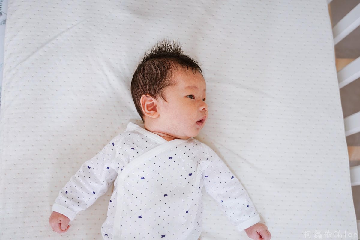 嬰兒床墊推薦 airwave二代水洗床墊 透氣可水洗客製化尺寸讓寶寶睡得舒適更安心19.jpg 嬰兒床墊推薦 airwave二代水洗床墊 透氣可水洗客製化尺寸讓寶寶睡得舒適更安心19.jpg