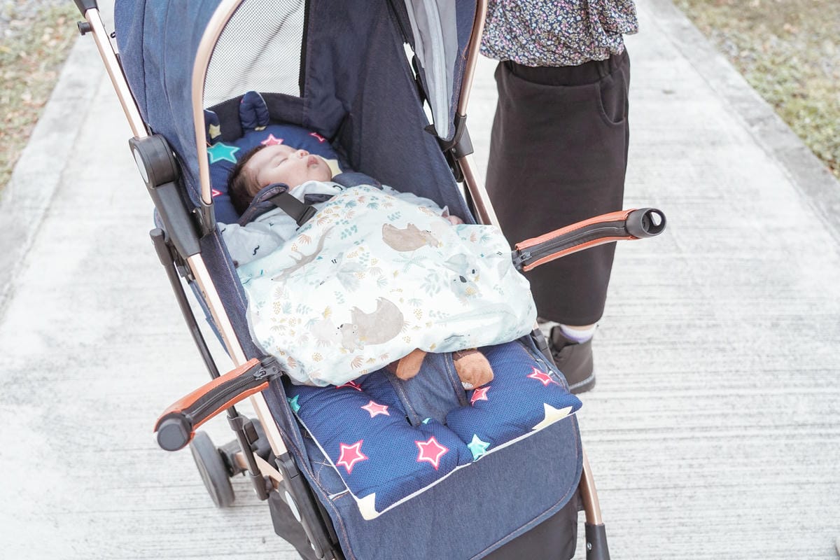 高CP值嬰兒推車推薦 BabyTW歐式秒收輕巧嬰兒手推車 快速折疊好收納21.jpg