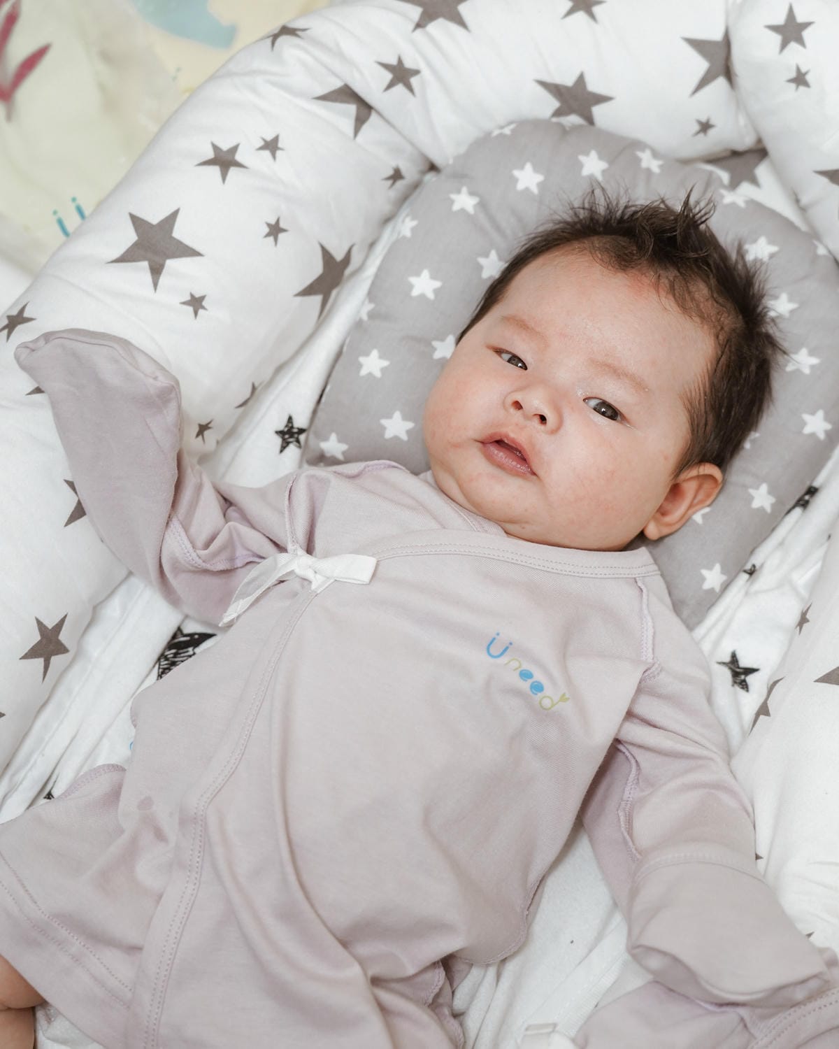 Uneed寶寶彌月禮盒 MIT童裝 親膚呵護寶寶肌膚 新生兒實用包衣 口水巾 圍兜 包巾 周歲禮盒推薦14.jpg Uneed寶寶彌月禮盒 MIT童裝 親膚呵護寶寶肌膚 新生兒實用包衣 口水巾 圍兜 包巾 周歲禮盒推薦14.jpg