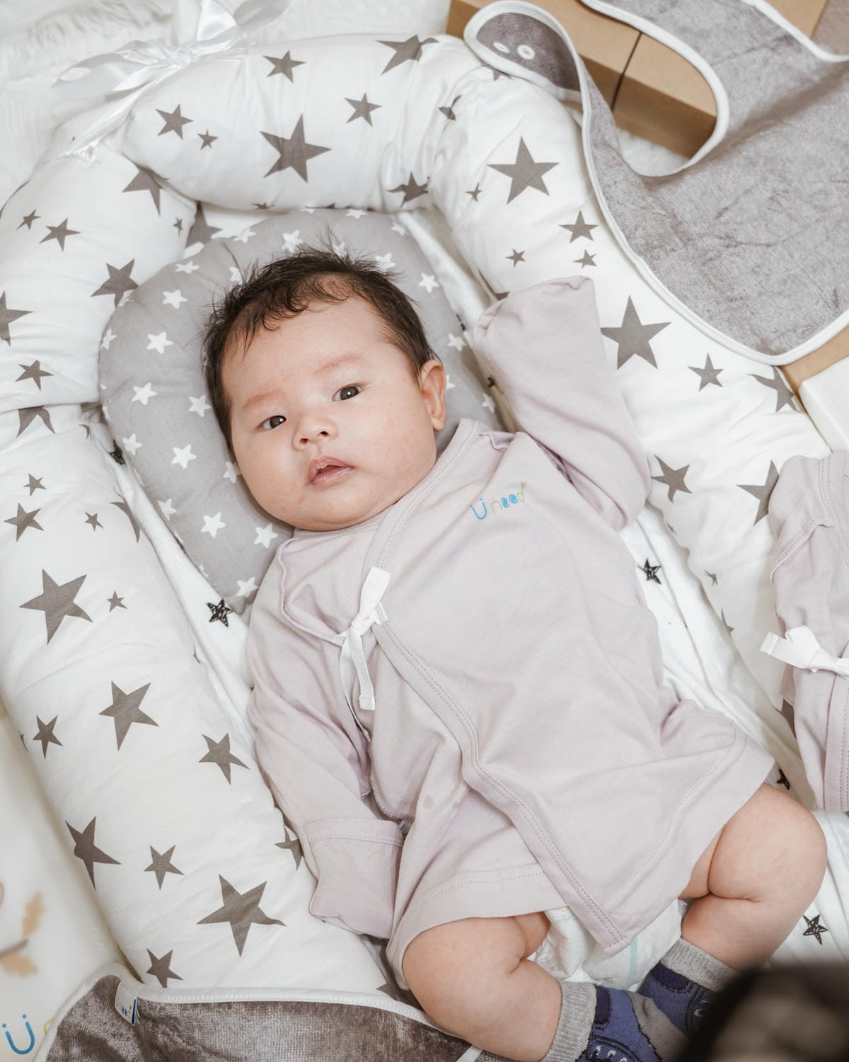 Uneed寶寶彌月禮盒 MIT童裝 親膚呵護寶寶肌膚 新生兒實用包衣 口水巾 圍兜 包巾 周歲禮盒推薦15.jpg Uneed寶寶彌月禮盒 MIT童裝 親膚呵護寶寶肌膚 新生兒實用包衣 口水巾 圍兜 包巾 周歲禮盒推薦15.jpg