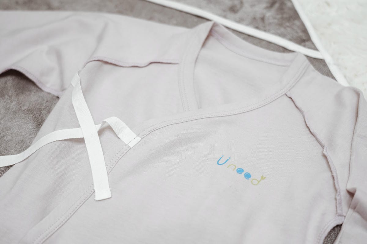 Uneed寶寶彌月禮盒 MIT童裝 親膚呵護寶寶肌膚 新生兒實用包衣 口水巾 圍兜 包巾 周歲禮盒推薦10.jpg Uneed寶寶彌月禮盒 MIT童裝 親膚呵護寶寶肌膚 新生兒實用包衣 口水巾 圍兜 包巾 周歲禮盒推薦10.jpg