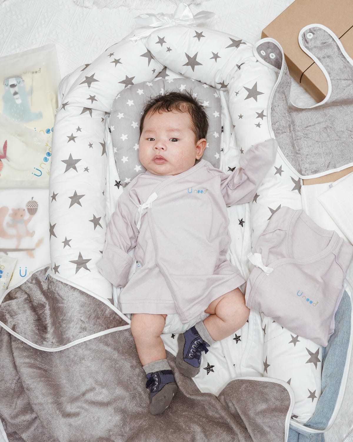 Uneed寶寶彌月禮盒 MIT童裝 親膚呵護寶寶肌膚 新生兒實用包衣 口水巾 圍兜 包巾 周歲禮盒推薦43.jpg Uneed寶寶彌月禮盒 MIT童裝 親膚呵護寶寶肌膚 新生兒實用包衣 口水巾 圍兜 包巾 周歲禮盒推薦43.jpg