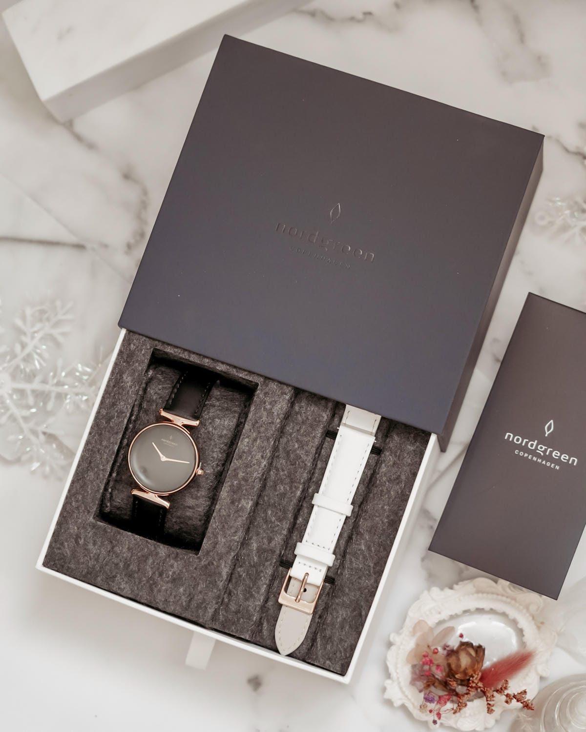 2020聖誕節禮物 Nordgreen⼿錶禮盒 UNIKA女錶開香 北歐丹⿆設計 85折扣碼Chloe88826.jpg 2020聖誕節禮物 Nordgreen⼿錶禮盒 UNIKA女錶開香 北歐丹⿆設計 85折扣碼Chloe88826.jpg