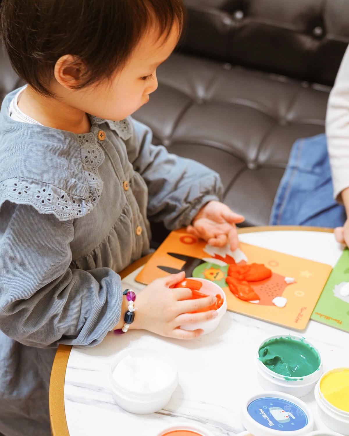 團購 Familidoo 米多 12色蜂蠟筆 有機矽膠黏土 療癒黏土 無毒安心好好玩27.jpg 團購 Familidoo 米多 12色蜂蠟筆 有機矽膠黏土 療癒黏土 無毒安心好好玩27.jpg