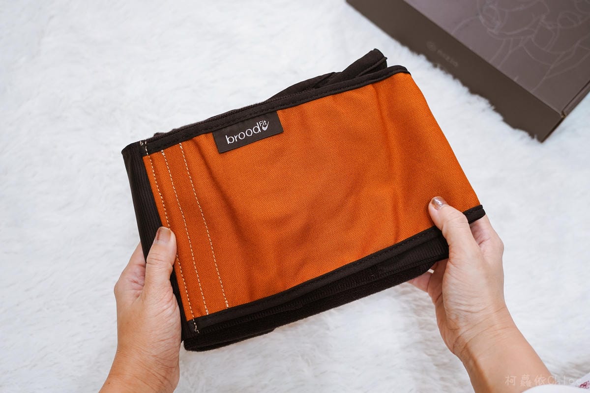 育兒用品開箱 Nizio BroodFit 天使之翼口袋背巾 爸爸媽媽都適合揹9.jpg 育兒用品開箱 Nizio BroodFit 天使之翼口袋背巾 爸爸媽媽都適合揹9.jpg