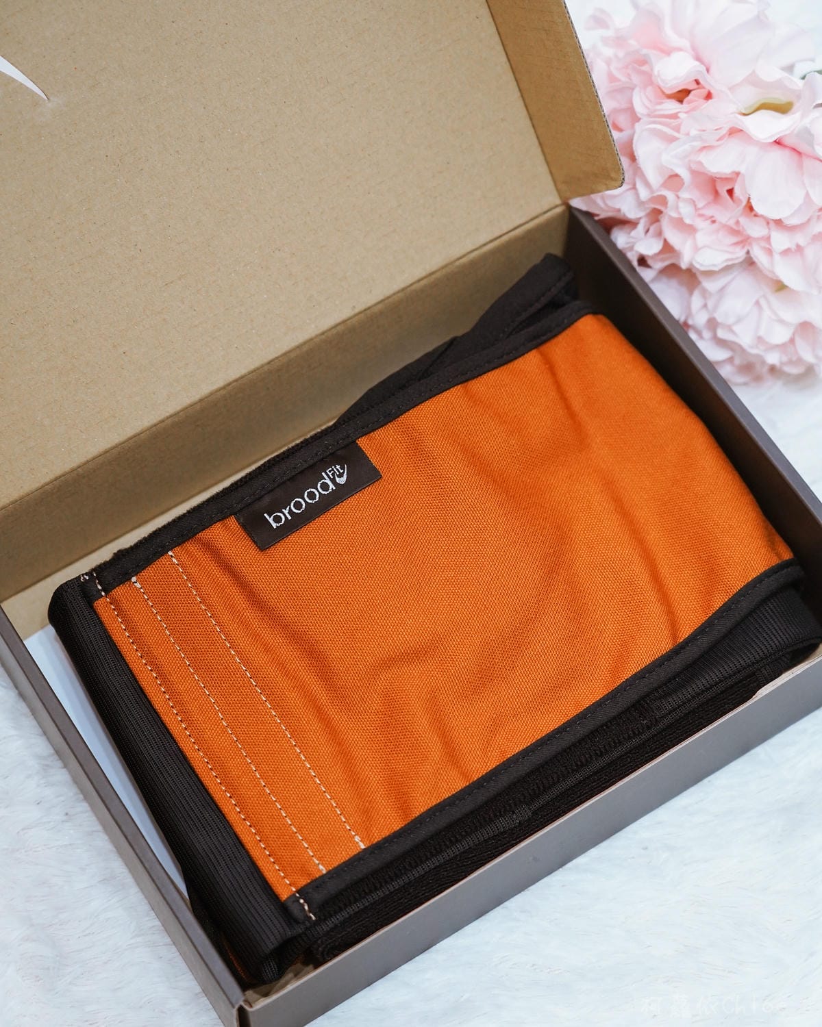 育兒用品開箱 Nizio BroodFit 天使之翼口袋背巾 爸爸媽媽都適合揹3.jpg 育兒用品開箱 Nizio BroodFit 天使之翼口袋背巾 爸爸媽媽都適合揹3.jpg